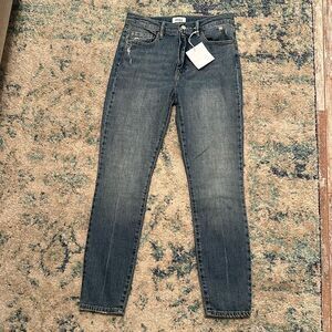 NWT Pistola High Rise Straight in Upton - Size 28